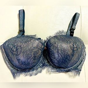 DREAM ANGELS Victoria’s Secret
Lightly Lined Lace Trim Demi Bra; Never Worn!